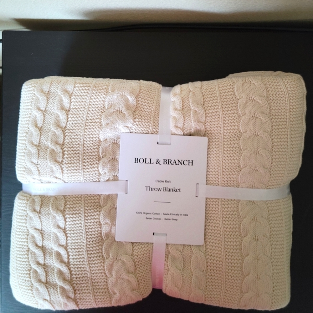 NWT Boll and Branch cable knit throw